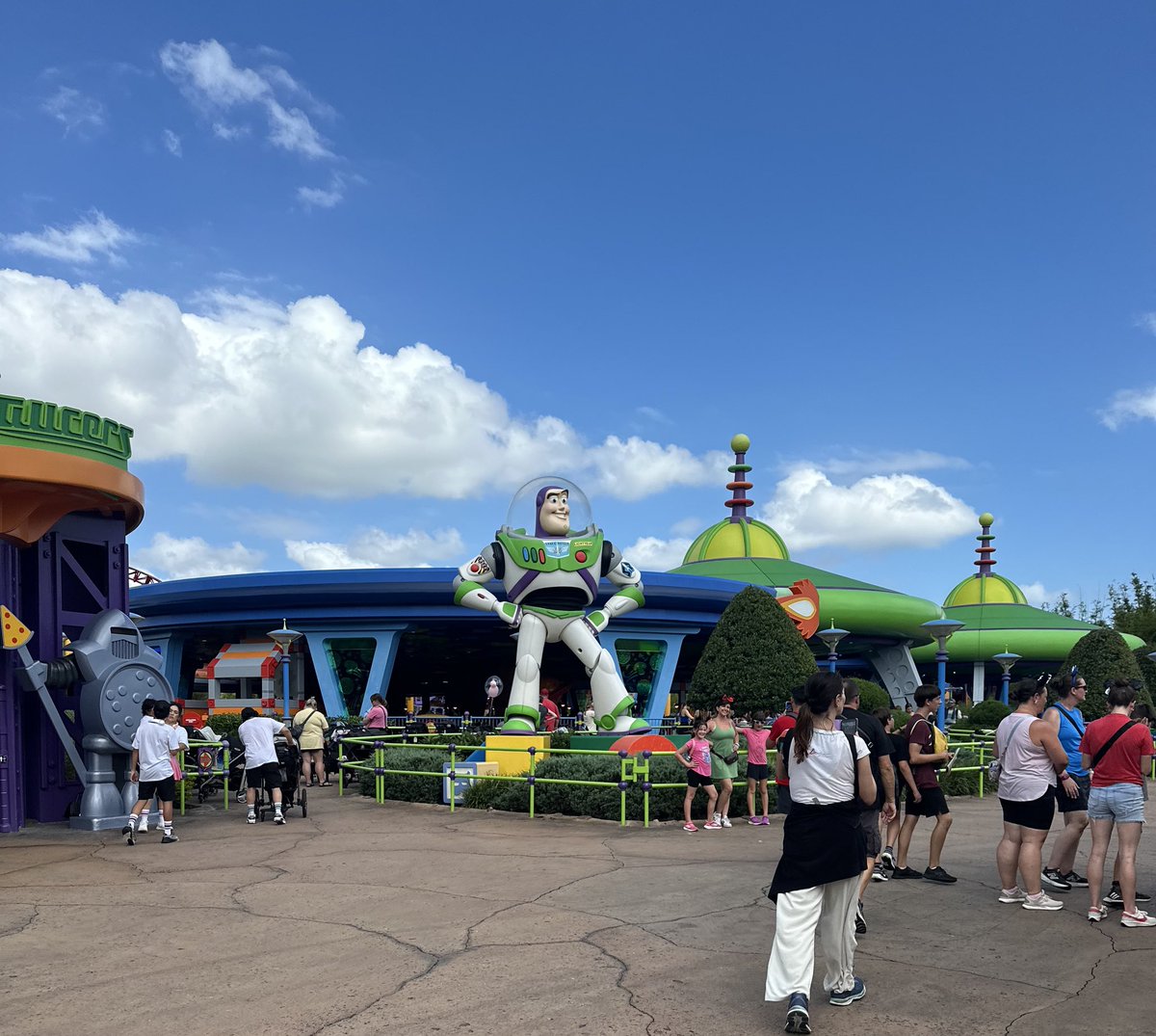 The next Toy Story will be onchain.

Creating new IP through traditional channels is nearly impossible.
Studios would rather bet on sequels than take a risk on something original.

But blockchain gives the edge back to the innovators &amp; the risk takers .

Who’s your pick?
👇