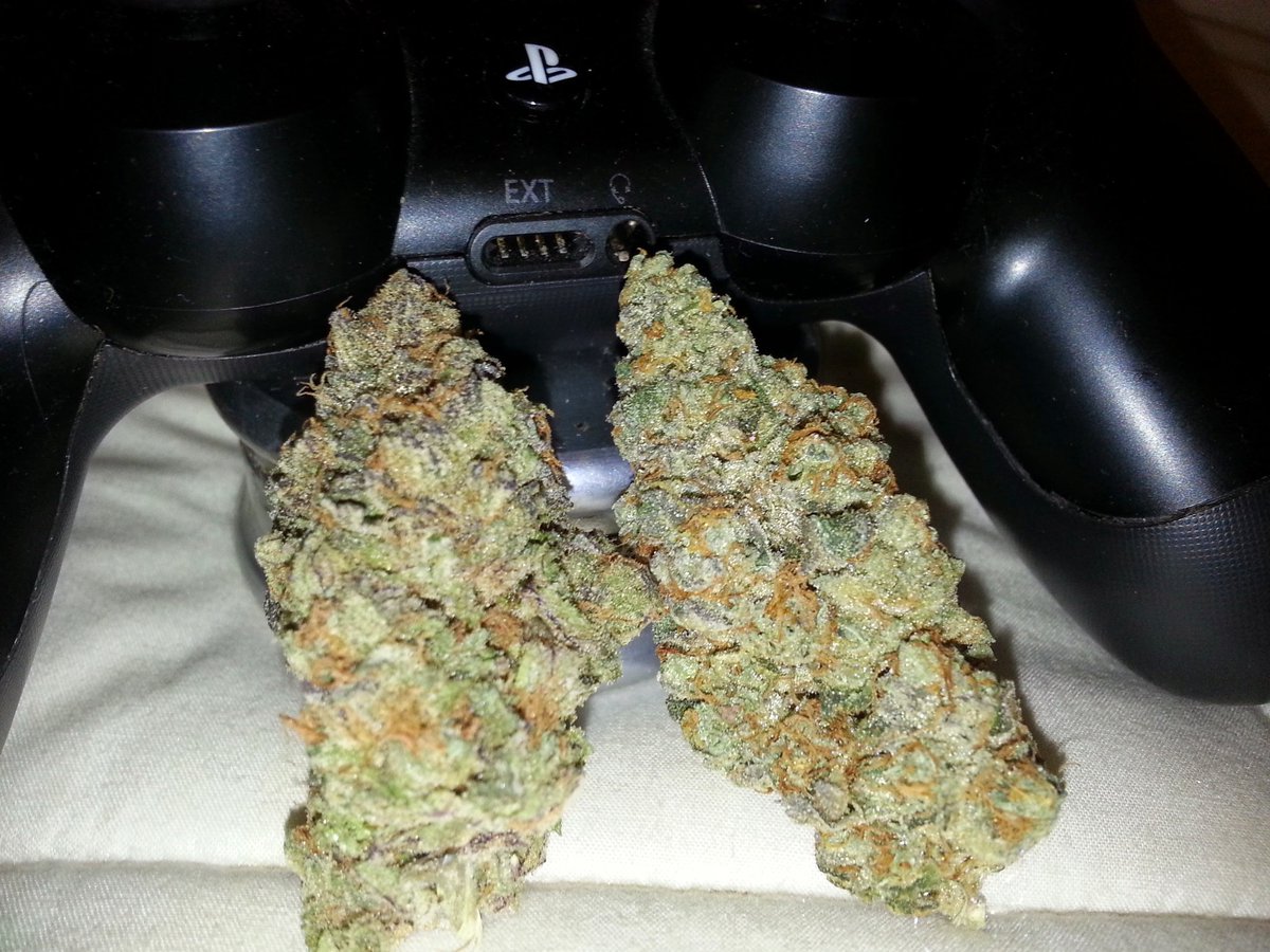 Pieguy420's tweet image. Lil 2014 FLASHBACK ☃️☃️☃️☃️☃️