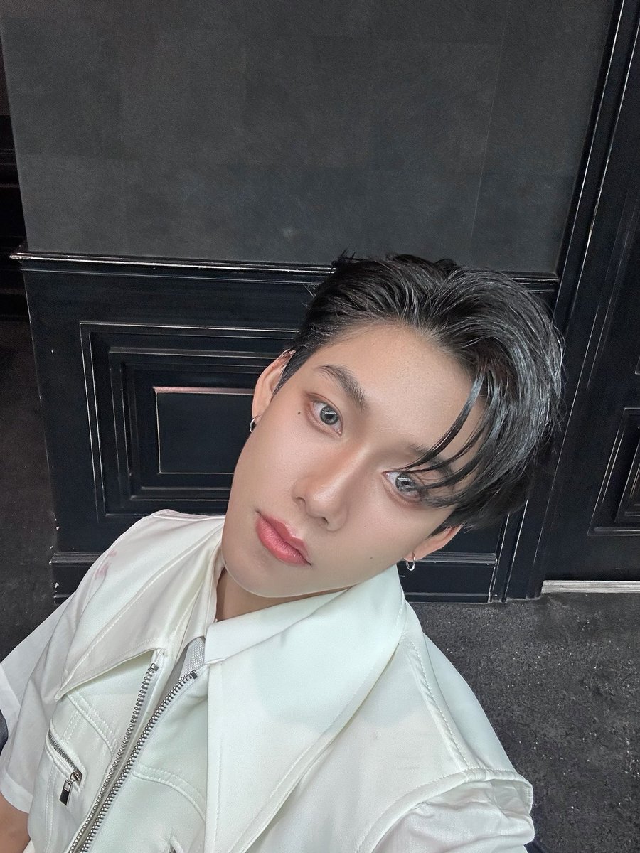 Jorjamesu's tweet image. จบแล้วกับ final ผมทำได้แล้วนะคั้บทุกคน ขอบคุณทุกคนมากๆที่เชื่อในตัวเจมสึคนนี้นะงั้บ ทุกอย่างผ่านไปไวมากๆเลย ผมใจหายเหมือนกันนะคั้บ ขอบคุณทุกคนที่คอยซัพพอร์ตเจมมาตลอดนะงั้บ เจมสัญญางับว่าจะคอยมอบความสุขให้กับทุกๆคนในอนาคตแน่นอน รักมากๆนะคั้บ🤍🫶🏻 #James_2HOUSES #2HOUSES_PROJECT