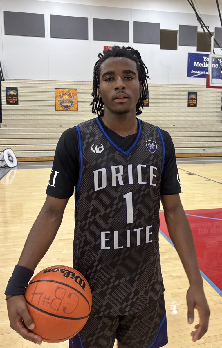 Coach_KJ15's tweet image. Great team performance as @DRiceElite gets the win 84-55. 2026 guards Jayden Miller(17 points) and Maurice Jackson(17 points, five threes) led the way in scoring. Miller is a pure slasher, can get to the rim efficiently and Jackson is a great catch and shoot shooter. @ny2lasports