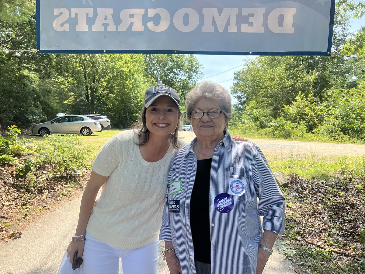 MaggieG603's tweet image. Fantastic start to the weekend at the Lovejoy granite quarry in Milford with the Milford NH Democratic Committee for their annual picnic. Loved every minute. I’m proud and grateful beyond measure to work for and alongside the great people of Milford for a better, brighter future…
