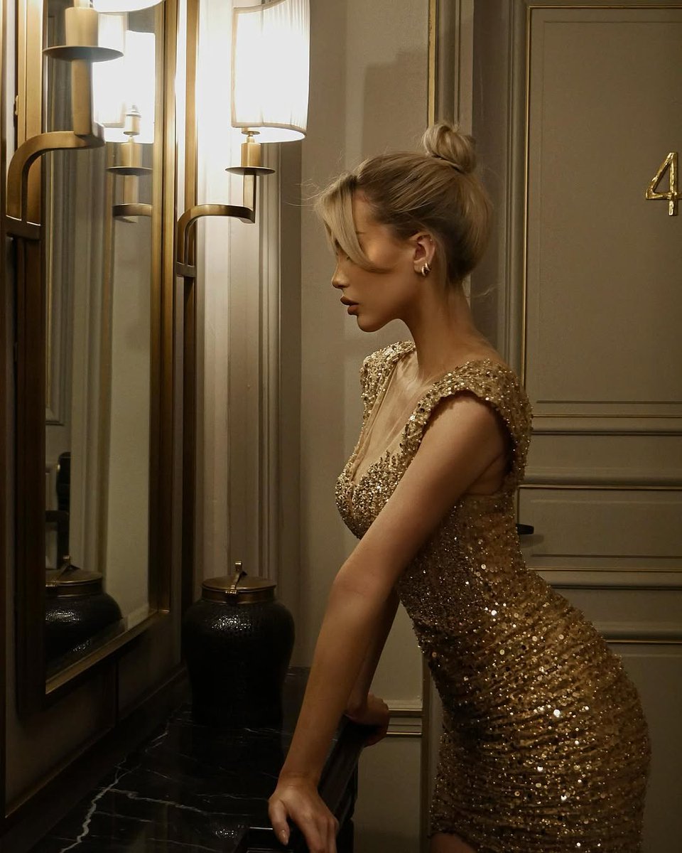 ᅟᅟ⺌ᅟᅟ𝔀𝐇𝐈𝐓𝐄ᅟ𝑸𝐔𝐄𝐄𝐍ᅟᅟꦼ tweet media