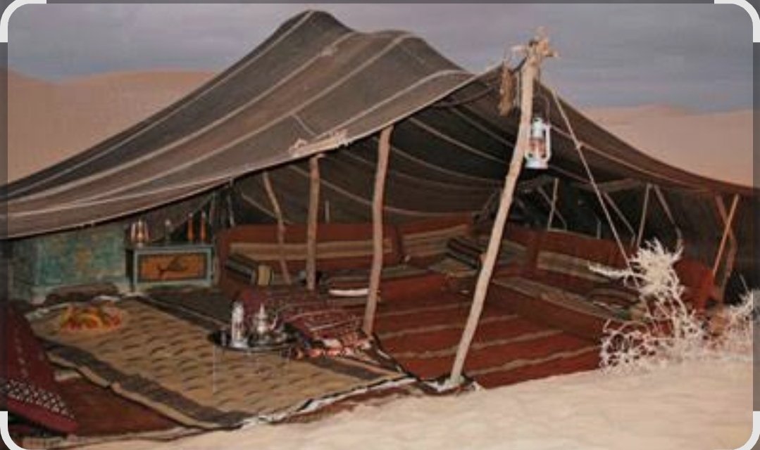 ياليتنا بيت الشعر ما طويناه
ولا سكنا بعاليات العماير
وياليت يرجع وقتنا اللي قضيناه
وقت القلوب الصافيه والظماير