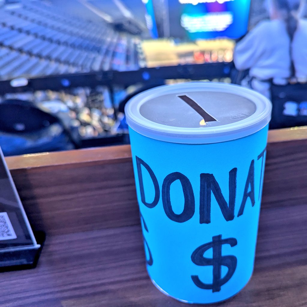 vincempls's tweet image. Random unidentified donations jar at the convention. I wish I had thought of this.