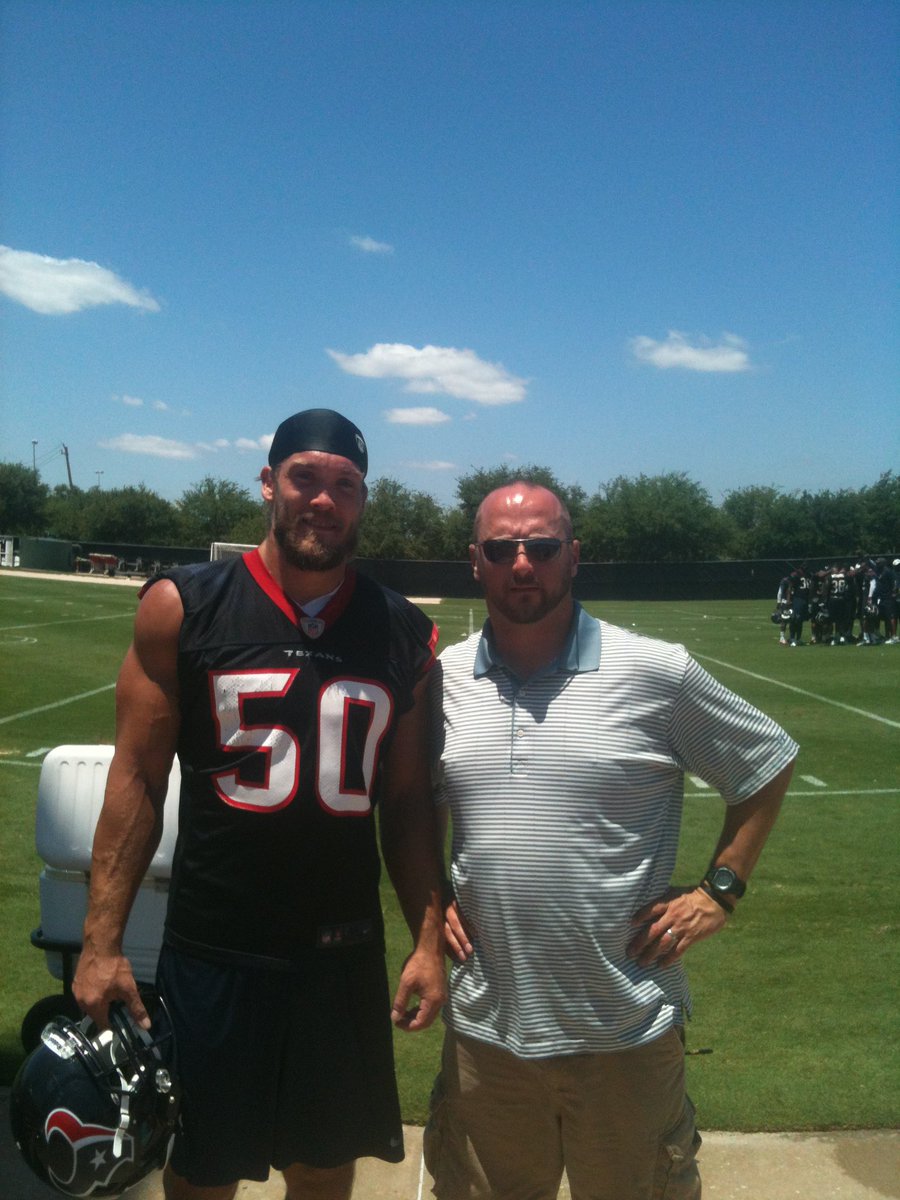 CoachCarthel's tweet image. Saddened to hear the passing of Bryan Braman, one of the greatest players I’ve had the honor of coaching. Will always remember the night you turned your life around, with your first step being to cut the “dreads of the past”. Great heart. Super Bowl Champion. Gone too soon...RIP