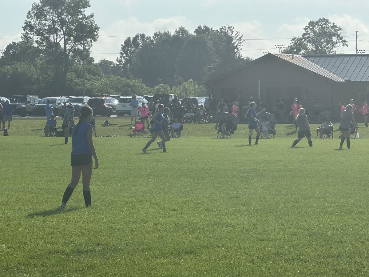 Day 1 at Midwest Soccer Fest. Bexley White (2) results
Beat Westerville North 2
Lost Liberty Benton 1