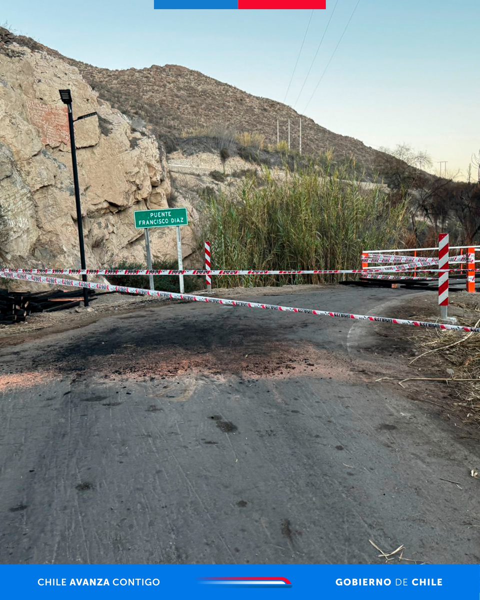 🚧 𝐑𝐞𝐩𝐚𝐫𝐚𝐜𝐢𝐨́𝐧 𝐝𝐞 𝐩𝐮𝐞𝐧𝐭𝐞 𝐞𝐧 #𝐕𝐚𝐥𝐥𝐞𝐧𝐚𝐫

☝🏻👷‍♀️Nuestra Dirección Regional de Vialidad a través de su oficina provincial en #Huasco, inició los trabajos de reparación del Puente Francisco Díaz, afectado por el incendio ocurrido hace un par de semanas en la