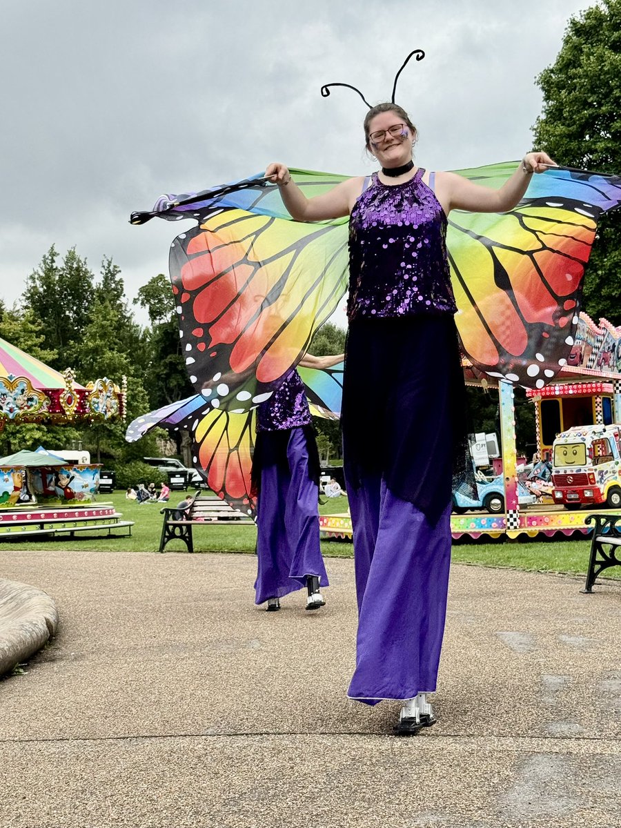 CllrMelClose's tweet image. A lovely day #LancashireFestival
Weather stayed mainly dry & it was great to see so many families enjoying the Festival, local entertainment (which was brilliant - great artists !), local businesses and even some #therapyponies ❤️
