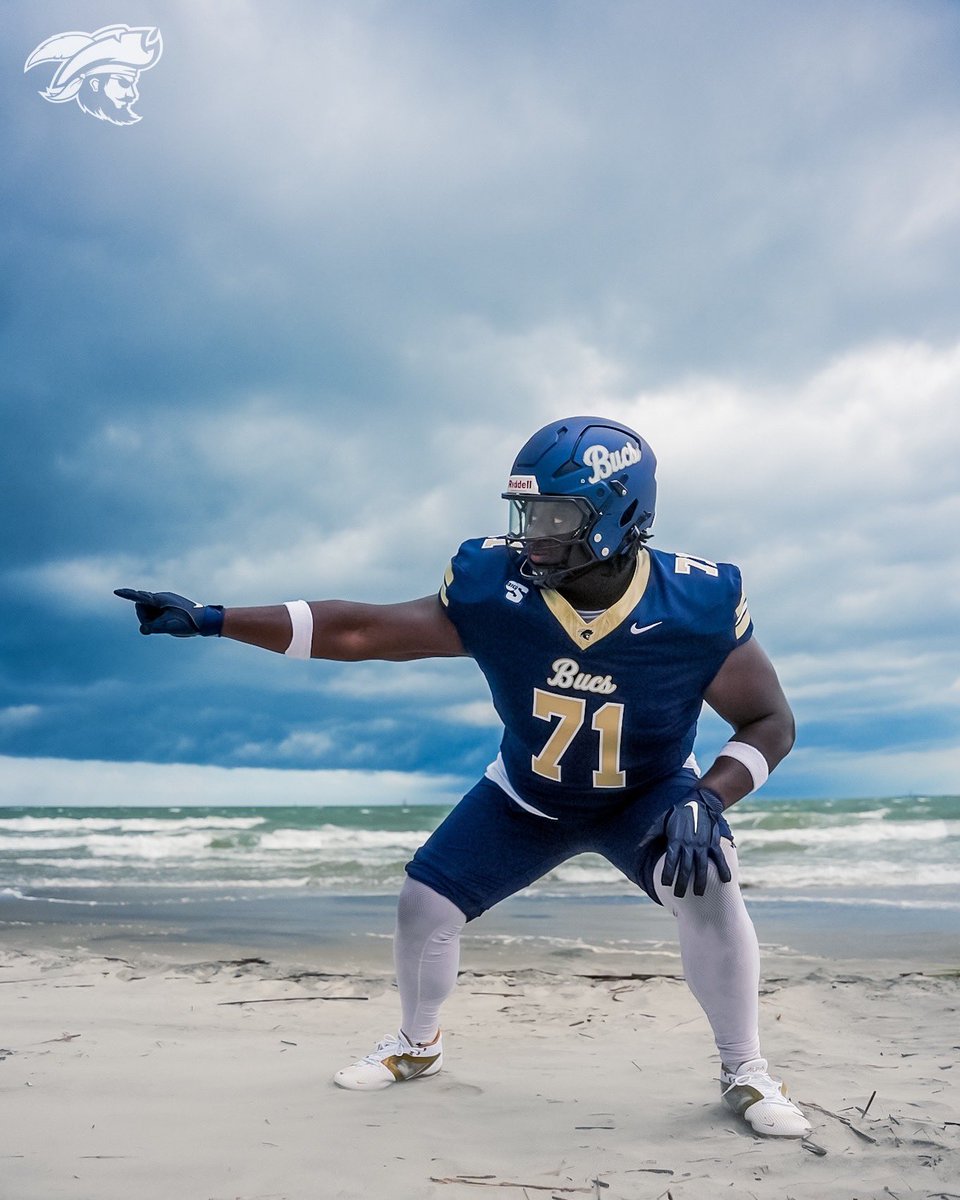 𝓝𝓮𝔁𝓽 𝓛𝓮𝓿𝓮𝓵🏴‍☠️

#BucStrong