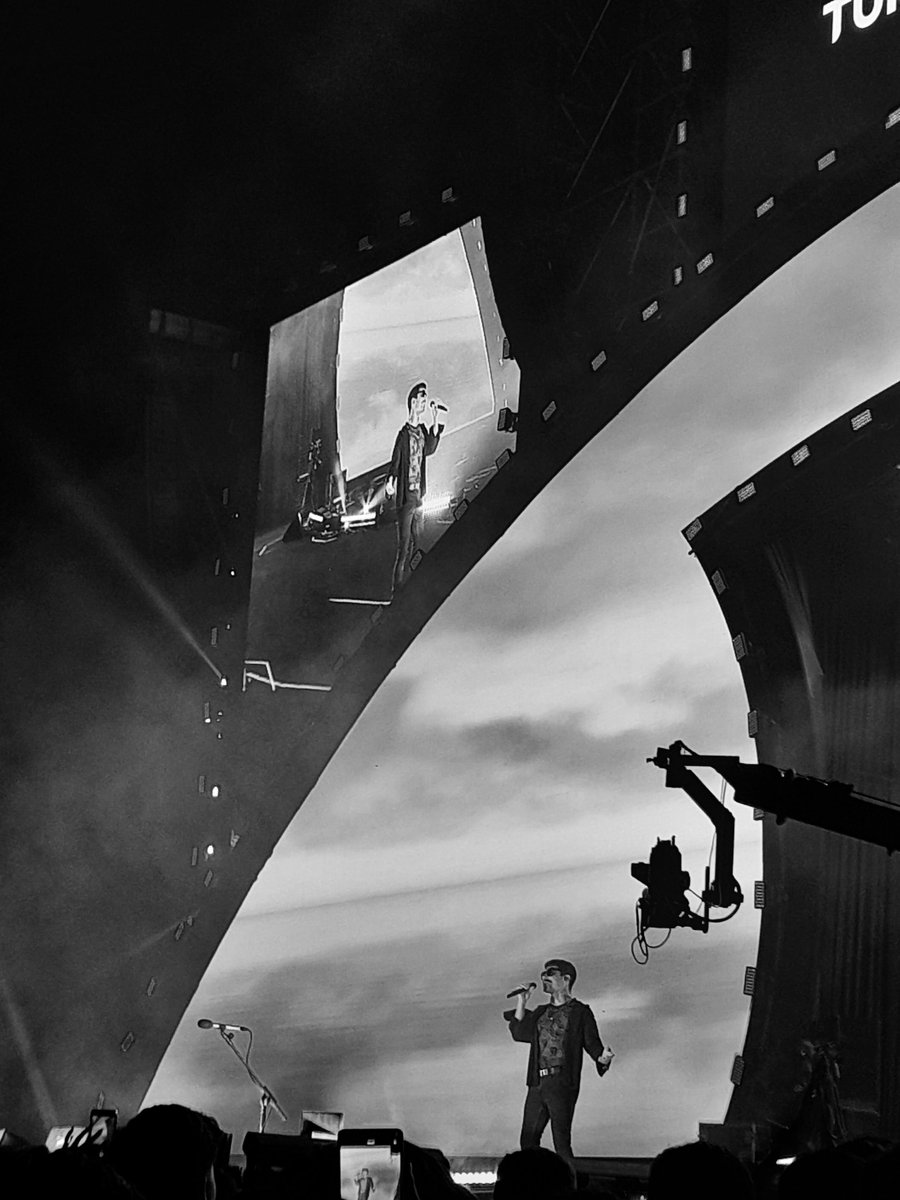 Gökhan Türkmen söylüyor, biz birbirimize susuyoruz aptal