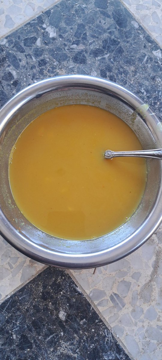 MhmdOsama312's tweet image. Can you imagine that this bowl of lentil soup was our breakfast, lunch, and maybe even dinner?
We have nothing else… We haven’t tasted bread for 3 whole days, and the markets are completely empty of food.
Prices have skyrocketed to the point where buying anything has become just…