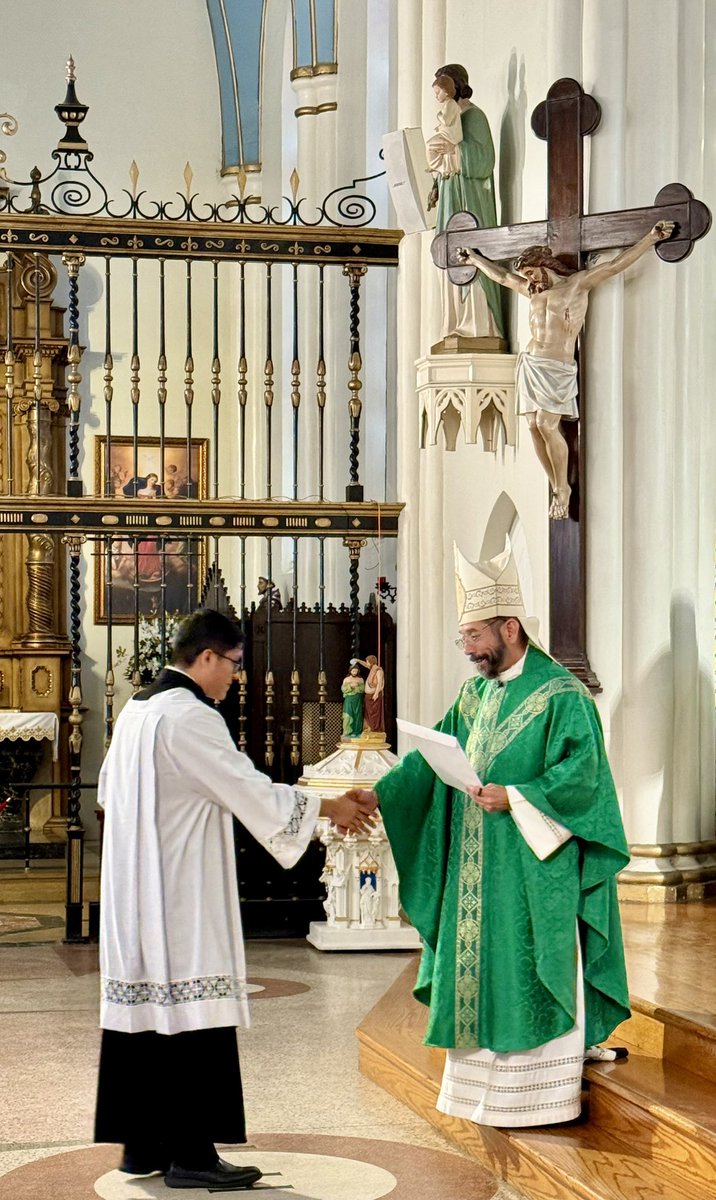 956Forina's tweet photo. Great Mass for #PriesthoodCandidacy @bpdflores @oratorian2 @MrsForina #PrayForOurPriests #PrayForOurFuturePriests https://t.co/bPE0NL1q3p