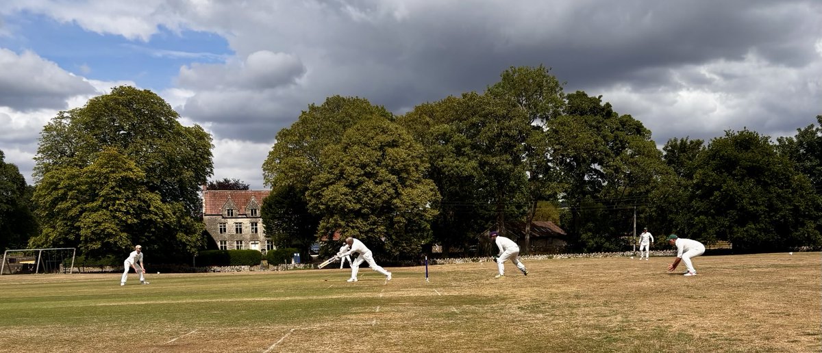 Dyrham & Hinton CC 🦌 tweet media