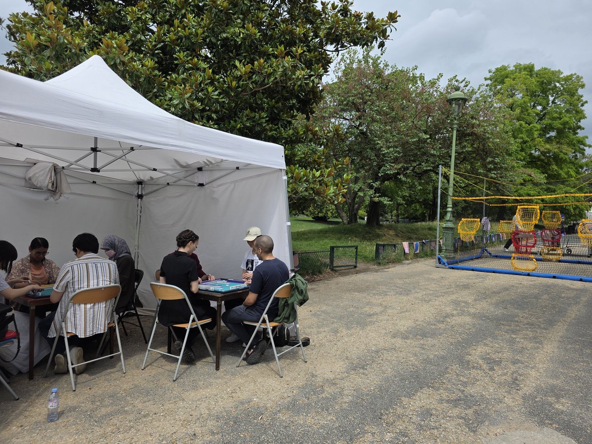 Tri Nitro Tiles tweet media