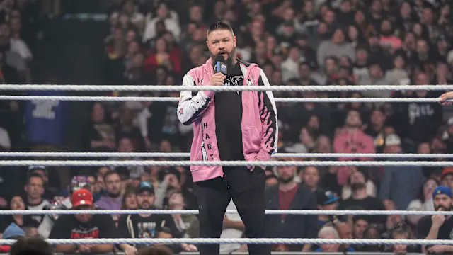 🚨 Kevin Owens a subi avec succès une opération au cou hier ! (Fightful) 

(On t'aime fort le Goat ❤️)