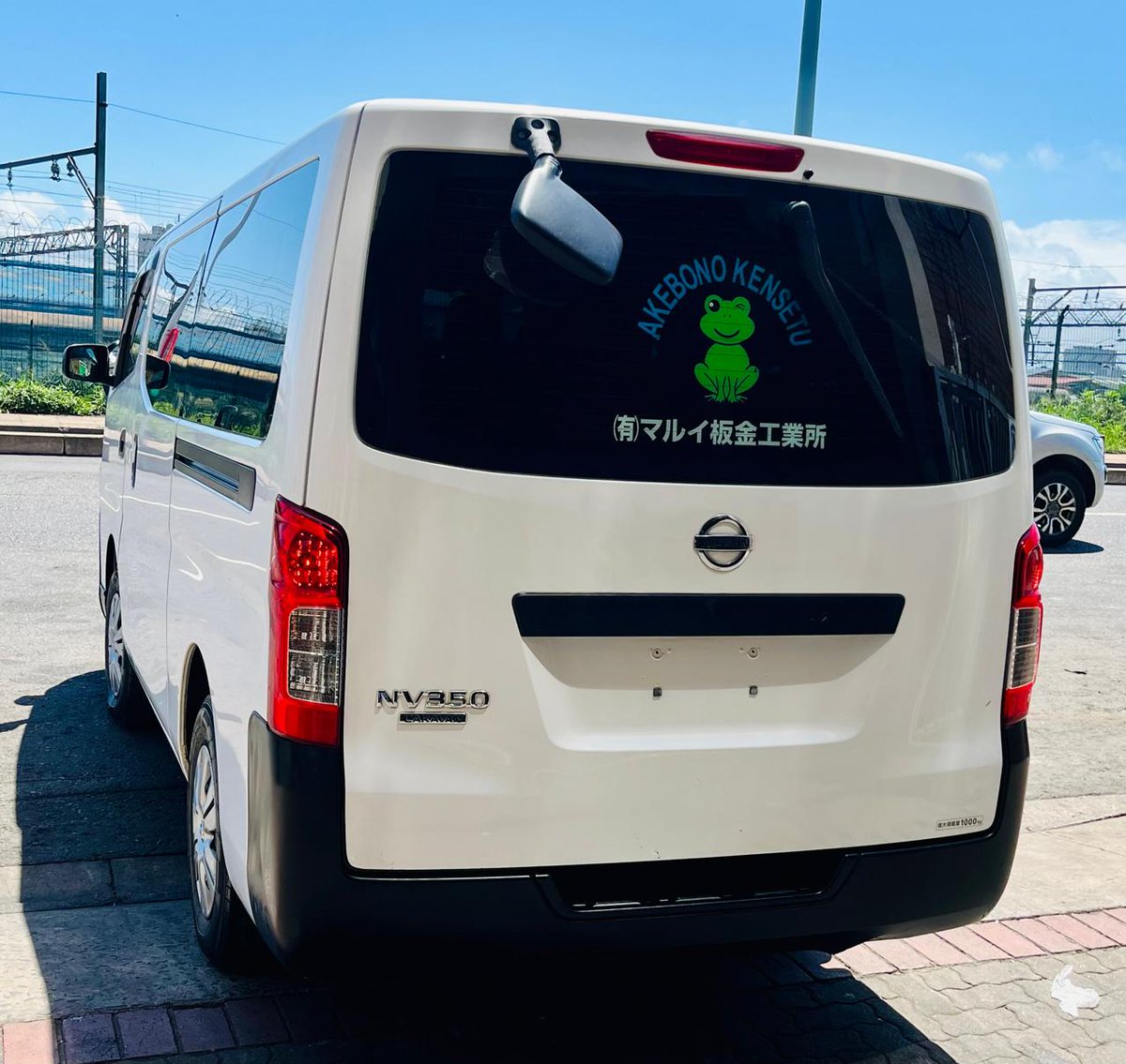 mikesfreightt's tweet photo. Nissan Nv350 
Diesel engine 
Yd25
Ready for work 
Low mileage 
Panel van
Price excluding duty 9000
0774316331 https://t.co/CFHLESN8uw