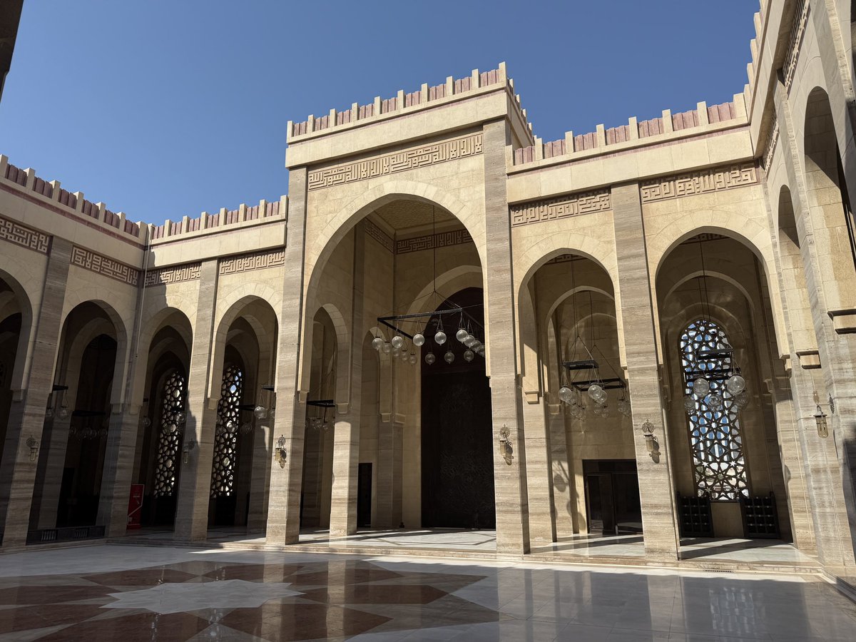 tomrocksmaths's tweet image. Al Fateh Grand Mosque in Bahrain. The largest mosque in the country capable of holding 11,000, or approximately 1% of the total Muslim population of Bahrain. If the population of Bahrain is ~1.5 million, what proportion is Muslim?