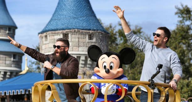 nuthousenation's tweet image. day 179 of me posting pictures of @TomBrady and @Edelman11 until he joins us on @gameswithnames