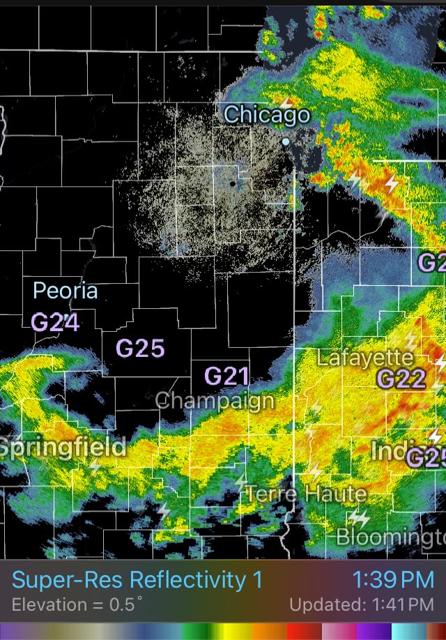 WindyCityWxMan's tweet image. Lightning all now out over Lake Michigan and last of rain about to exit from along the Lake/Cook county line
That should do it for the rest of today for at least the northern metro if not the entire #Chicago area
Small chance as cold front crosses overnight of a shower of storm…
