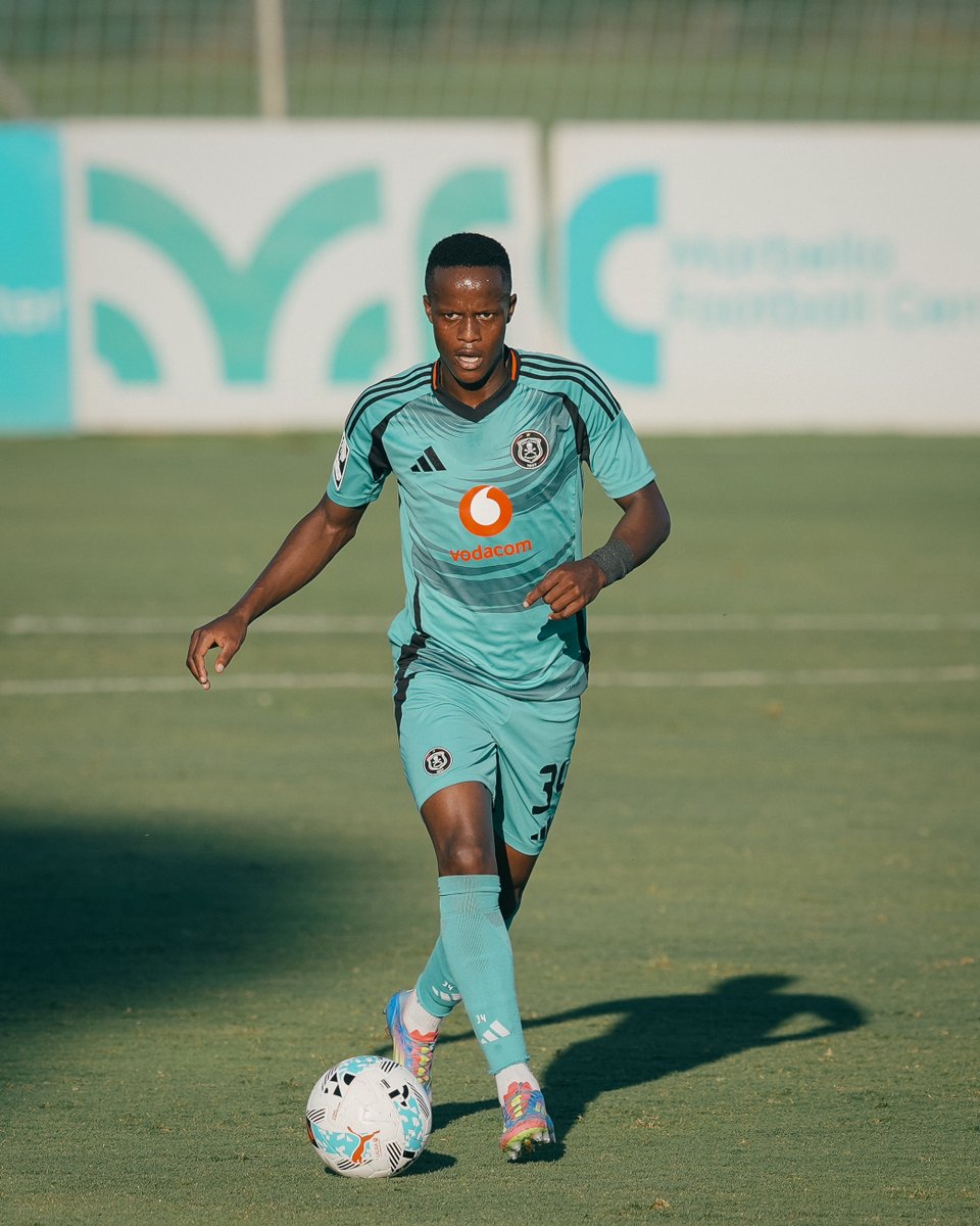 orlandopirates's tweet image. ⏰ 86' | 𝐏𝐫𝐞-𝐒𝐞𝐚𝐬𝐨𝐧 𝐅𝐢𝐧𝐚𝐥𝐞 | S͟c͟o͟r͟e͟ U͟p͟d͟a͟t͟e͟
@orlandopirates 1 v 0 @GranadaCF
⚫⚪🔴⭐
#MatchDay
#OrlandoPirates
#OnceAlways