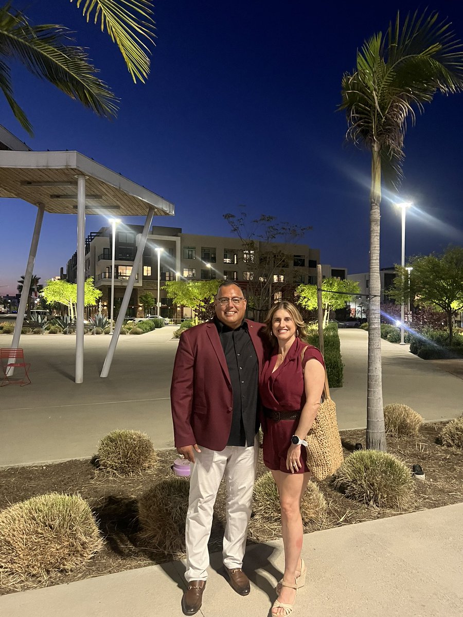 SWCHBC's tweet image. Feliz Cumpleaños @TherapistLo19 

Growing older with you is my greatest joy. I love you more every year!
