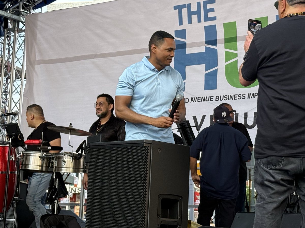 RitchieTorres's tweet image. I had a wonderful time speaking at the Third Avenue Street Festival. A number of constituents conveyed gratitude to me me for pressuring the City of New York to crack down on the open-air drug market in the Hub of the South Bronx.