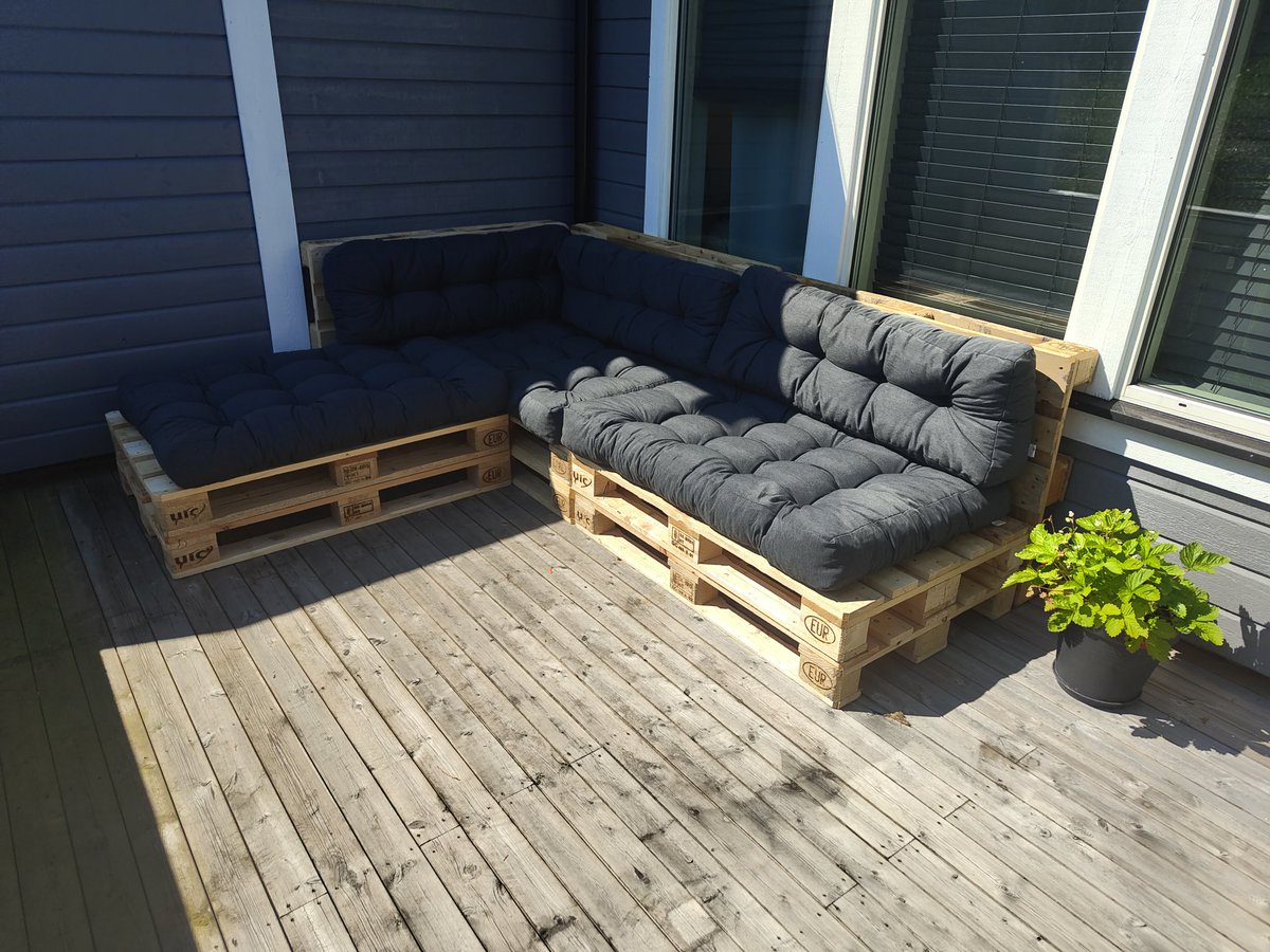 Thomas Lindseth - NADA (@thomasnordicada) on Twitter photo Sometimes it's good to get out of the Cardano bubble and do something completely different.
This weekend's project, the backyard! Sometimes it's good to get out of the Cardano bubble and do something completely different.
This weekend's project, the backyard!