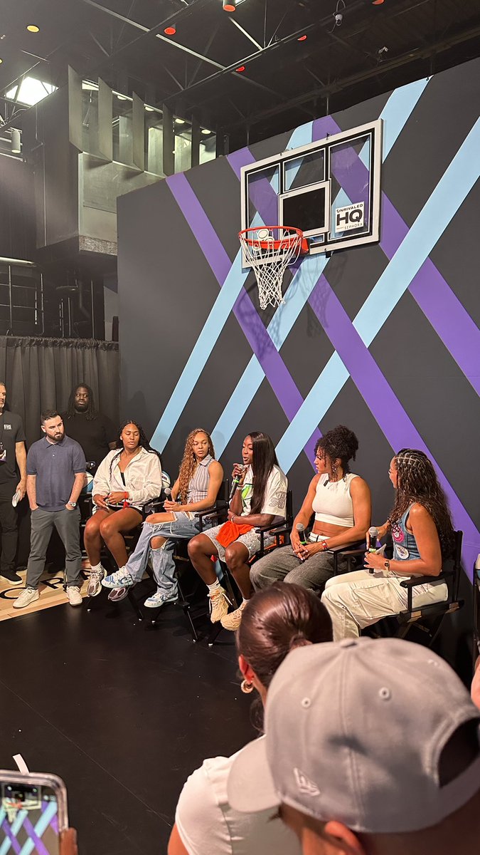 kendra__andrews's tweet image. Flau’jae Johnson: Unrivaled was lit. When I watched the first game I was like this is really. It was super professional and catered to the athletes… It’s going to get more and more active more and more competitive.”