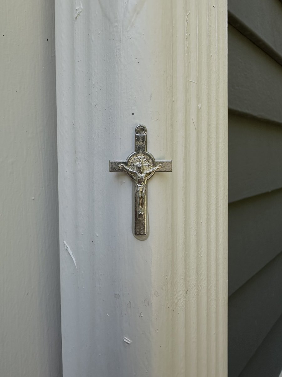 tomcontonio's tweet image. There’s always a crucifix to turn toward around my house!