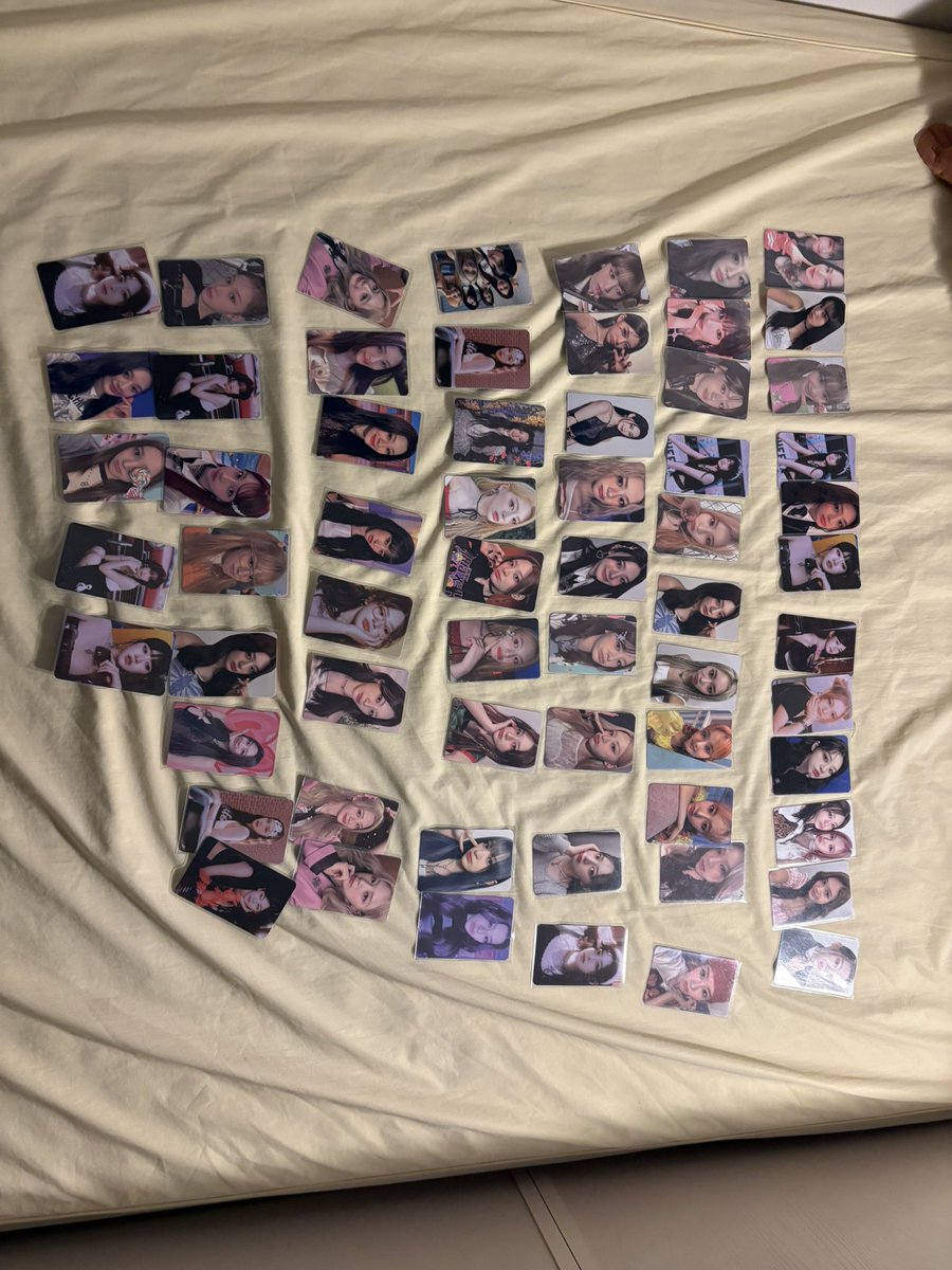 스테이씨 포카 64장 일괄 10에 팝니다
개별구매도 받습니다 처분목적이여서 덤 많이 가격싸게 드립니다
하자 거의없지만 예민하시면 피해주세요
 
 수민 시은 아이사 세은 윤 재이  sumin sieun isa seeun yoon j SELL stayc 미공포 photocard buy sell poca GPT 쏘배드 에이셉 색안경 런투유 asap