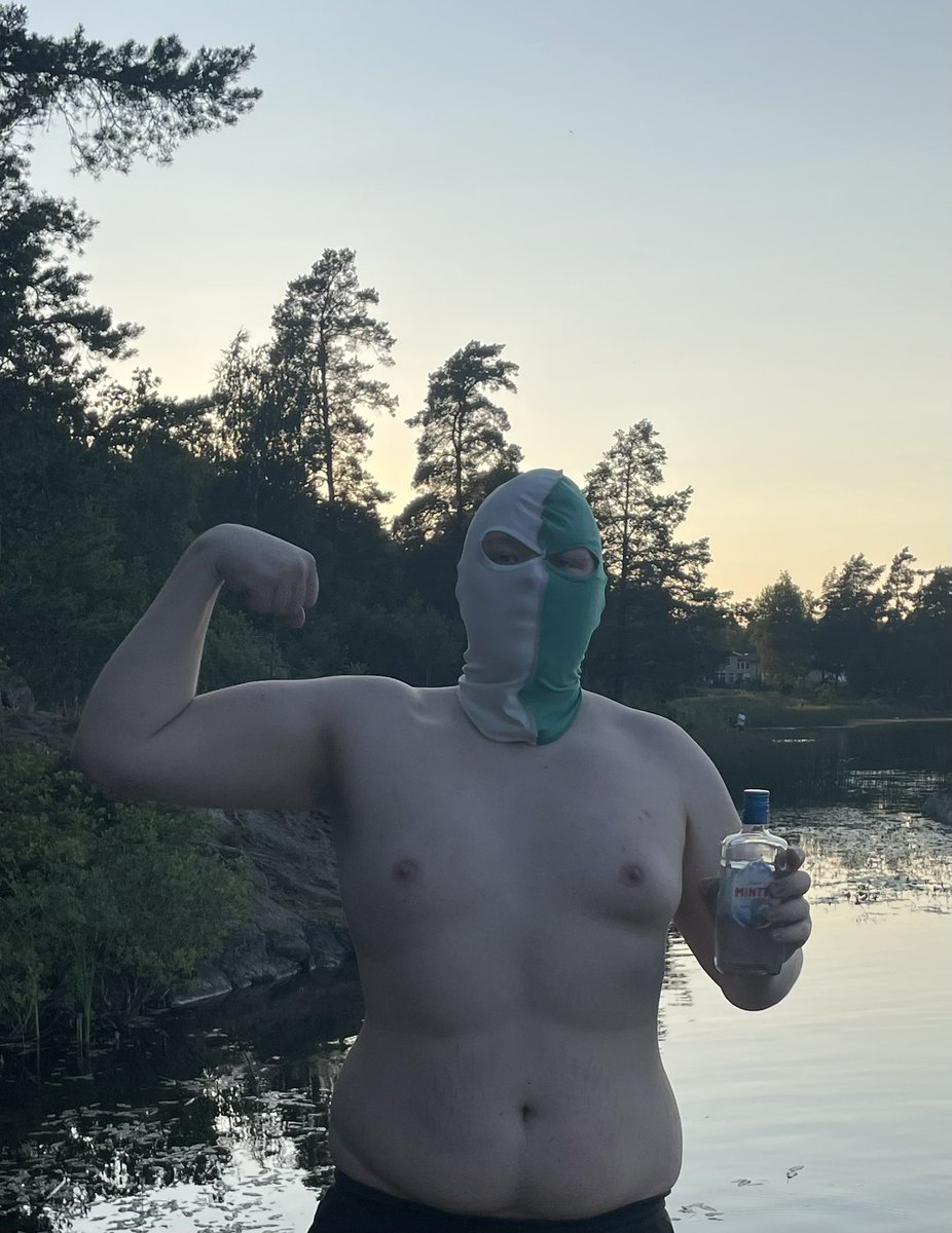 NotEvenHumans's tweet image. Tjena @varmdohockey . Vart är era epagrabbar som ska försvara er mark? Bada nyss e erat vatten. Va nyss i erat centrum, de va skit fult. Vi syns igen när hockeyn börjar. Pinsamma jävlar! ‼️🚫🦅🚫‼️ #antivärmdöhockey #hatavärmdö