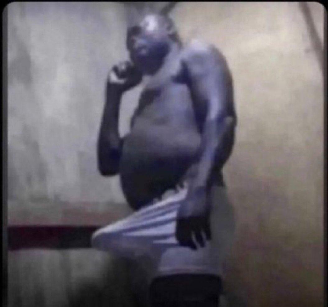 Hello baby,  come I show you my red cat 😂😂😂