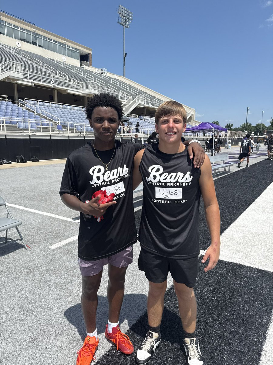 Zay’Shawn Greer (@zayshawngreer) on Twitter photo Had a good time at <a href="/ucabears/">University of Central Arkansas</a> football camp today! <a href="/CoachWitch/">Justin Witcher</a> alongside <a href="/l_stewart28/">Lane Stewart</a> Had a good time at <a href="/ucabears/">University of Central Arkansas</a> football camp today! <a href="/CoachWitch/">Justin Witcher</a> alongside <a href="/l_stewart28/">Lane Stewart</a>