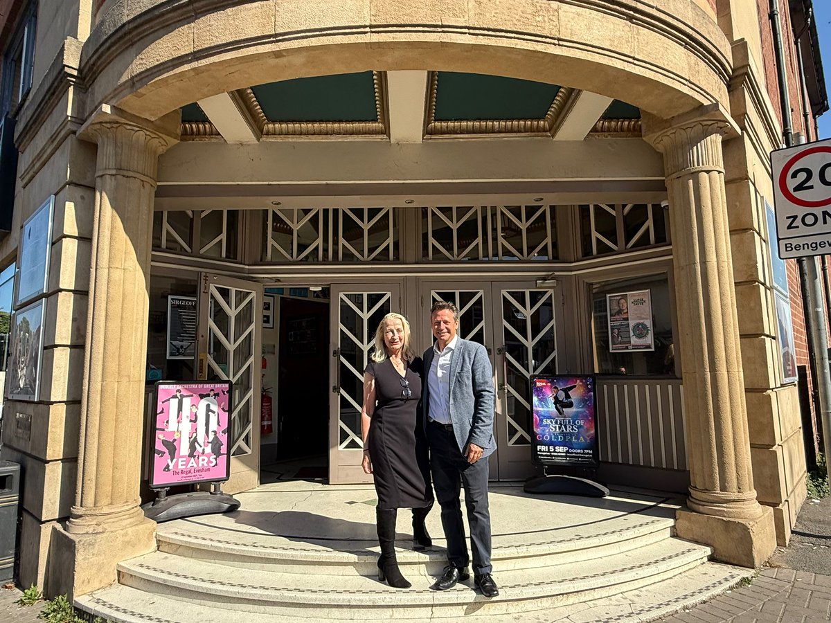 HuddlestonNigel's tweet image. Great to engage with local businesses from across Worcestershire at a business breakfast event at the historic Regal Cinema in Evesham.
We discussed matters including National Insurance, business rates, planning and the state of the economy and politics in general.