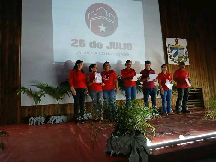 En la mañana se realizó el acto en saludo al 72 aniversario de los Asalto a los Cuarteles Moncada y Carlos Manuel de Céspedes, donde se entregaron carne del PCC a varios integrantes a la organización #CubaEstáFirme #LaLuchaNoHaCesado