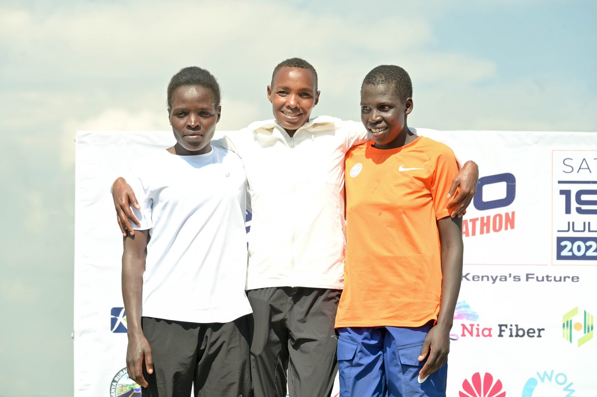 tanuijohn's tweet image. Congratulations to the winners of the inaugural Uzalendo Half Marathon – 21KM Race 🎉
Male Winners:
Stephen Kibet – 1:04:43 🥇
Peter Tuitoek – 1:05:14 🥈
Justus Kiprop – 1:05:20 🥉
Female Winners:
Joyce Chepkemoi – 1:14:46 🥇
Gladis Koech – 1:15:17 🥈
Catherine Paiyoy –…