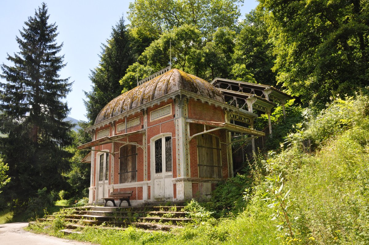 funimag's tweet image. Bon aujourd'hui je n'ai pas vu l'étape du #TDF2025
mais je suppose que vous n'avez rien vu des funiculaires de l'étape: Pau, Lourdes Pic du Jer, Barèges Pic de l'Ayré et Luchon La Chaumière.
N'est-ce pas ou je me trompe? 🇫🇷 🚞 🚴♀️
#funiculaire #Pau #Luchon #cyclism #TDF #lesRP