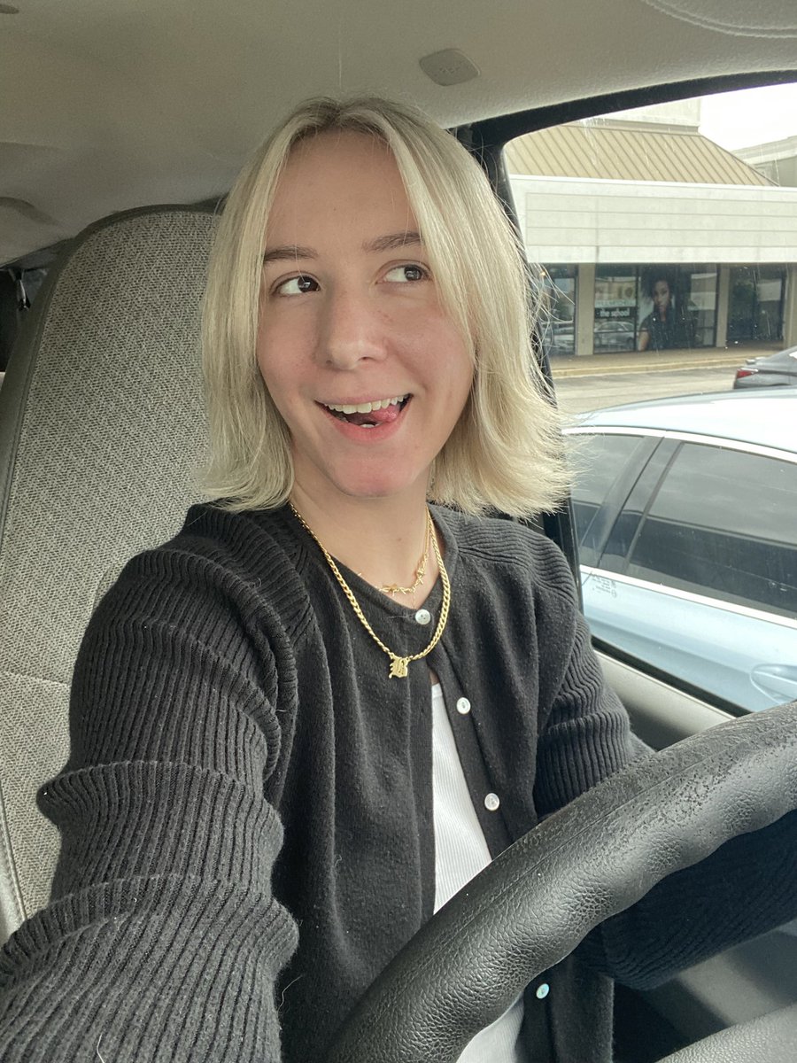 just got out of my blonding service I’m like hey what’s up hello