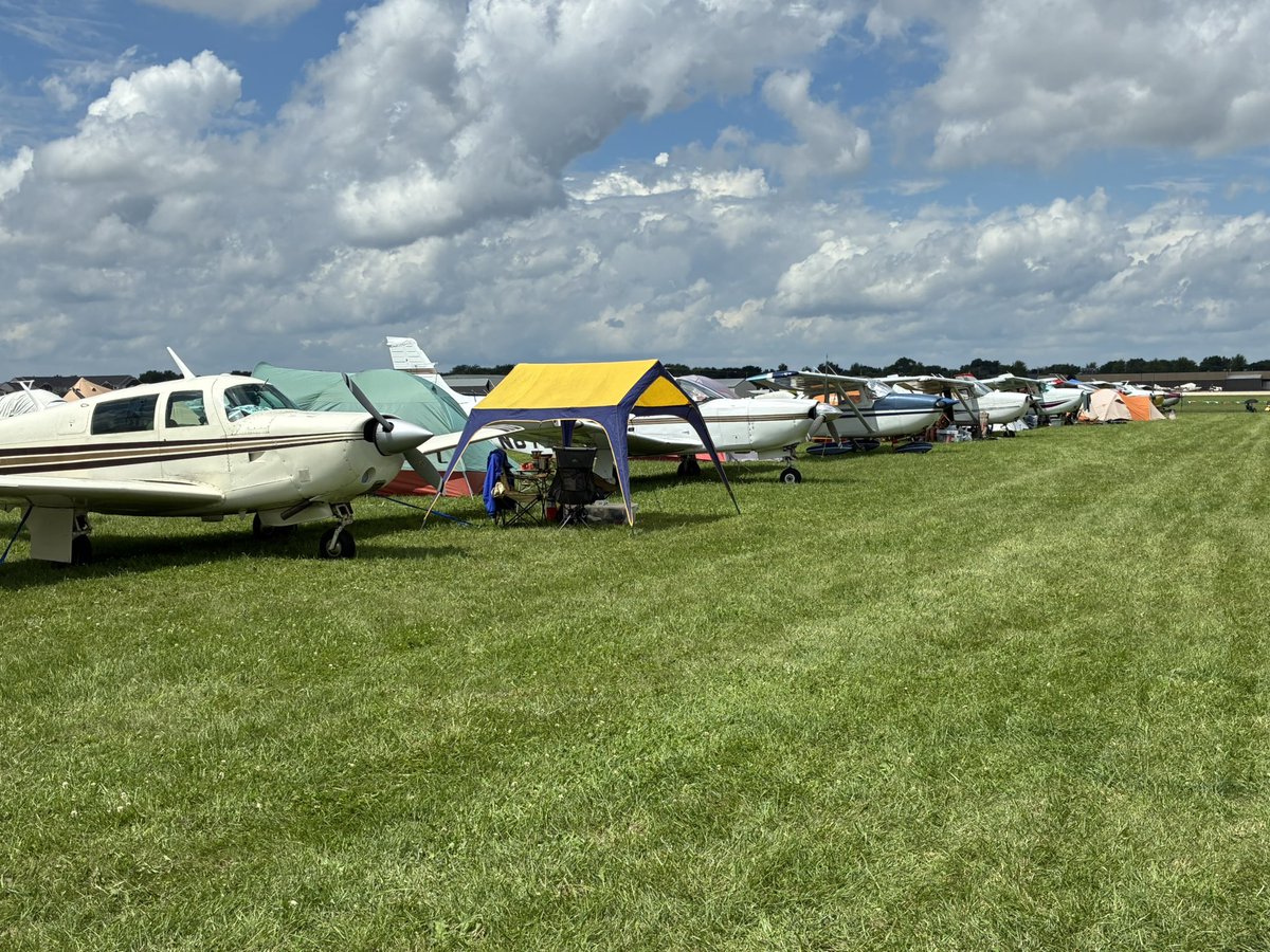 Looky where I am!!!
#avgeek #aviation #aircraft #OSH25