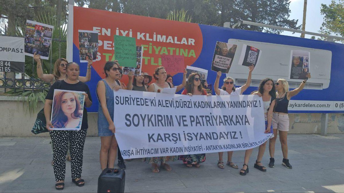 inisiyatif2025's tweet image. 📍Hatay
Alevi, Dürzi, Kürt, Ezidi, Şii, Hristiyan kadınlar…
Coğrafyanın dört bir yanında kadın düşmanı iktidarların, patriyarkanın saldırıları karşısında direnen kadınlarız.
Yalnız değiliz! Jin Jiyan Azadi! Zen Zendegi Azadi!
Kadın Yaşam Özgürlük!