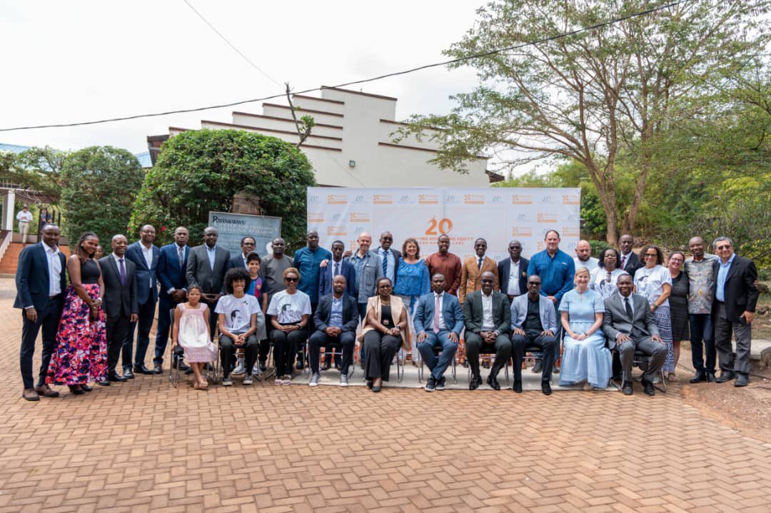Kayonza District (@kayonzadistrict) on Twitter photo Today, the Governor of <a href="/RwandaEast/">𝐄𝐚𝐬𝐭𝐞𝐫𝐧 𝐏𝐫𝐨𝐯𝐢𝐧𝐜𝐞 | 𝐑𝐰𝐚𝐧𝐝𝐚</a>, <a href="/PudenceR/">Pudence RUBINGISA</a>, the Mayor <a href="/BoscoNyemazi/">Nyemazi John Bosco</a> and the Permanent Secretary <a href="/RwandaHealth/">Ministry of Health | Rwanda</a>, joined <a href="/PIH_Rwanda/">PIH_Rwanda</a> in celebrating 20 years of partnership with the Government of Rwanda in strengthening and delivering health services in different communities. Today, the Governor of <a href="/RwandaEast/">𝐄𝐚𝐬𝐭𝐞𝐫𝐧 𝐏𝐫𝐨𝐯𝐢𝐧𝐜𝐞 | 𝐑𝐰𝐚𝐧𝐝𝐚</a>, <a href="/PudenceR/">Pudence RUBINGISA</a>, the Mayor <a href="/BoscoNyemazi/">Nyemazi John Bosco</a> and the Permanent Secretary <a href="/RwandaHealth/">Ministry of Health | Rwanda</a>, joined <a href="/PIH_Rwanda/">PIH_Rwanda</a> in celebrating 20 years of partnership with the Government of Rwanda in strengthening and delivering health services in different communities.