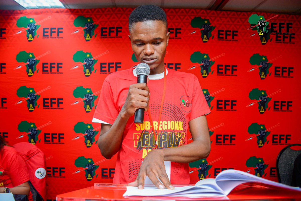 EFFGautengProv's tweet image. 🚨In Pictures🚨
Fighter Kenneth Rakgalakane, memver of the PCT, tabled a hand over organizational report at the Ekurhuleni Central SRPA.
#EFFSRPA