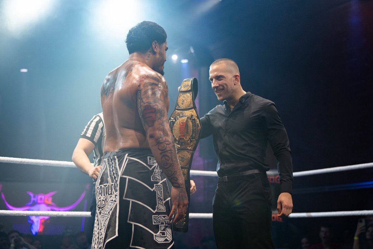 HOGwrestling's tweet image. Warriors collided when it was TITLE 🆚 TITLE last Friday at #HOGTEXAS
Watch the replay anytime on @Triller_TV ⬇️
trillertv.com/watch/hog-texa…