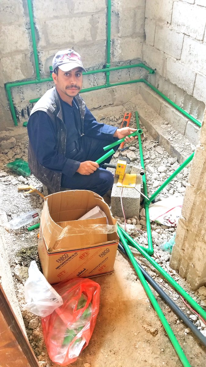 "الكفاح والكد والتعب هي ثمن لقمة العيش الشريفة. عندما نعمل بجدية ونتعب من أجل الحصول على رزقنا، فإننا نثبت أنفسنا وقدرتنا على تحمل المسؤولية. الكفاح في سبيل لقمة العيش يعطينا الشعور بالفخر والاكتفاء الذاتي، ويساعدنا على بناء حياة كريمة ومستقبل أفضل."