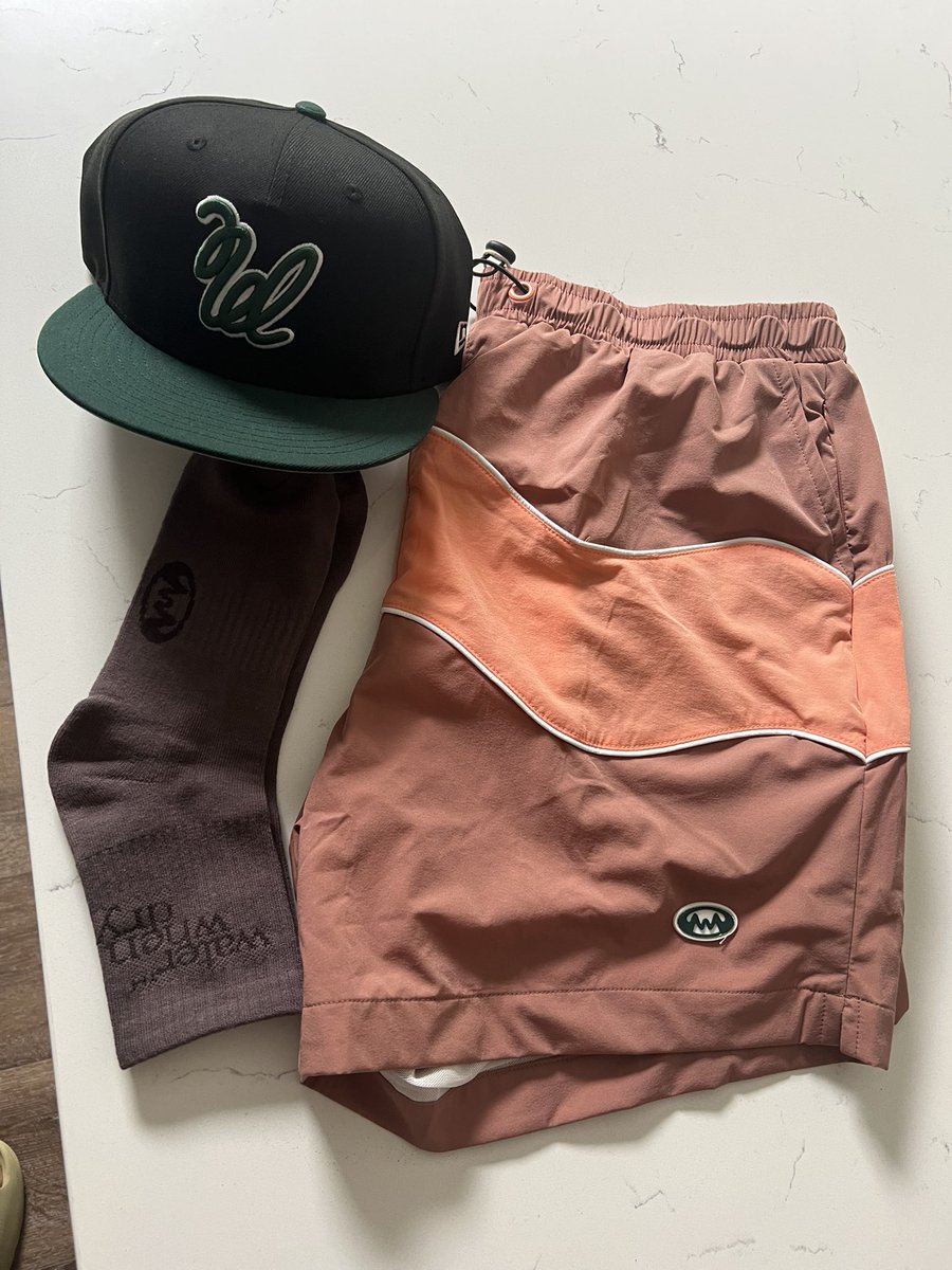 These shorts, hat, and shocks 😊!!    The fit goin to  be-smooth like Bfd Da Packman!!