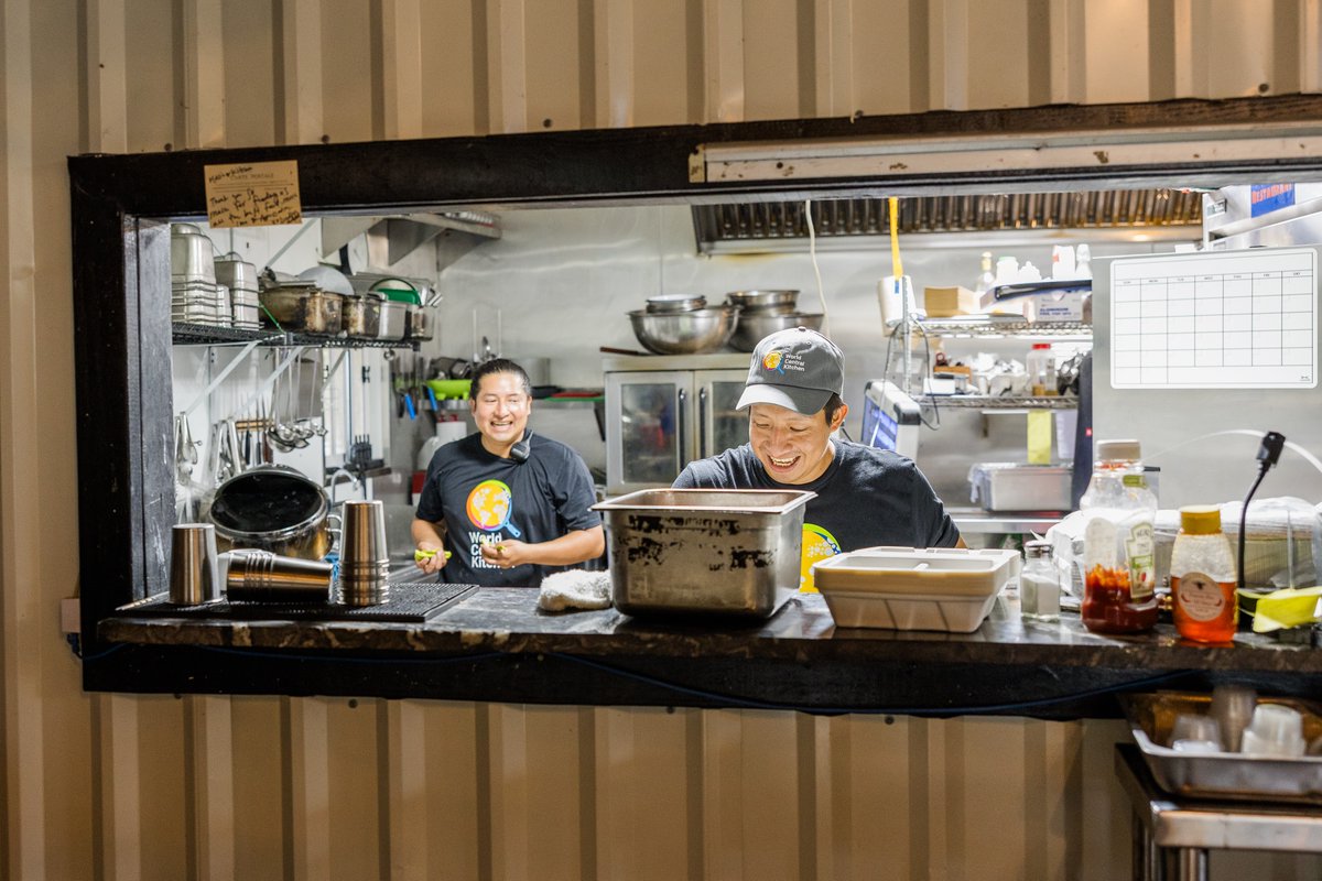 WCKitchen's tweet image. “Some little act of kindness can make a difference when someone has lost everything." - Mollie at Sovereignty Ranch
Sovereignty Ranch is a 200+ acre regenerative farm in the Texas Hill Country. Owner Mollie and her team are partnering with WCK to prepare farm-to-table meals for…