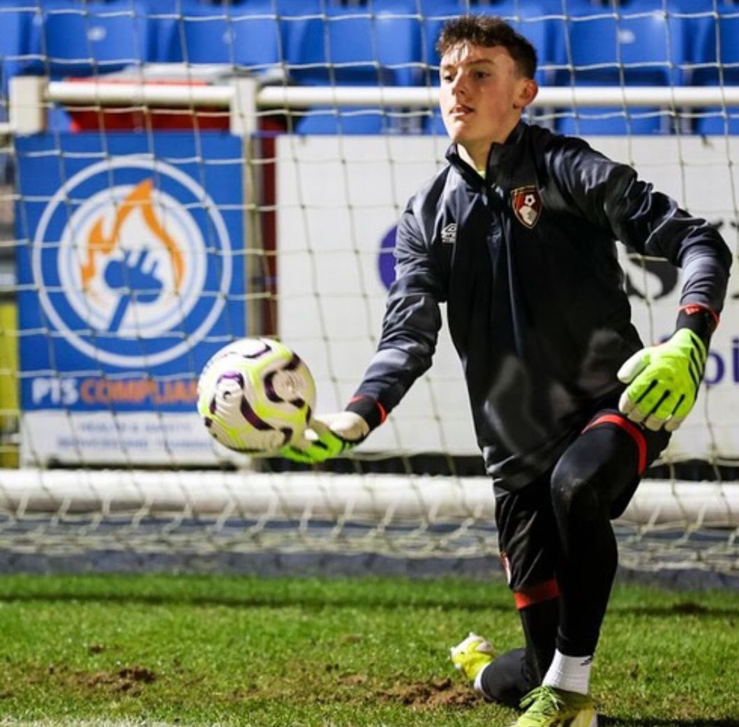 New Milton Town FC tweet media