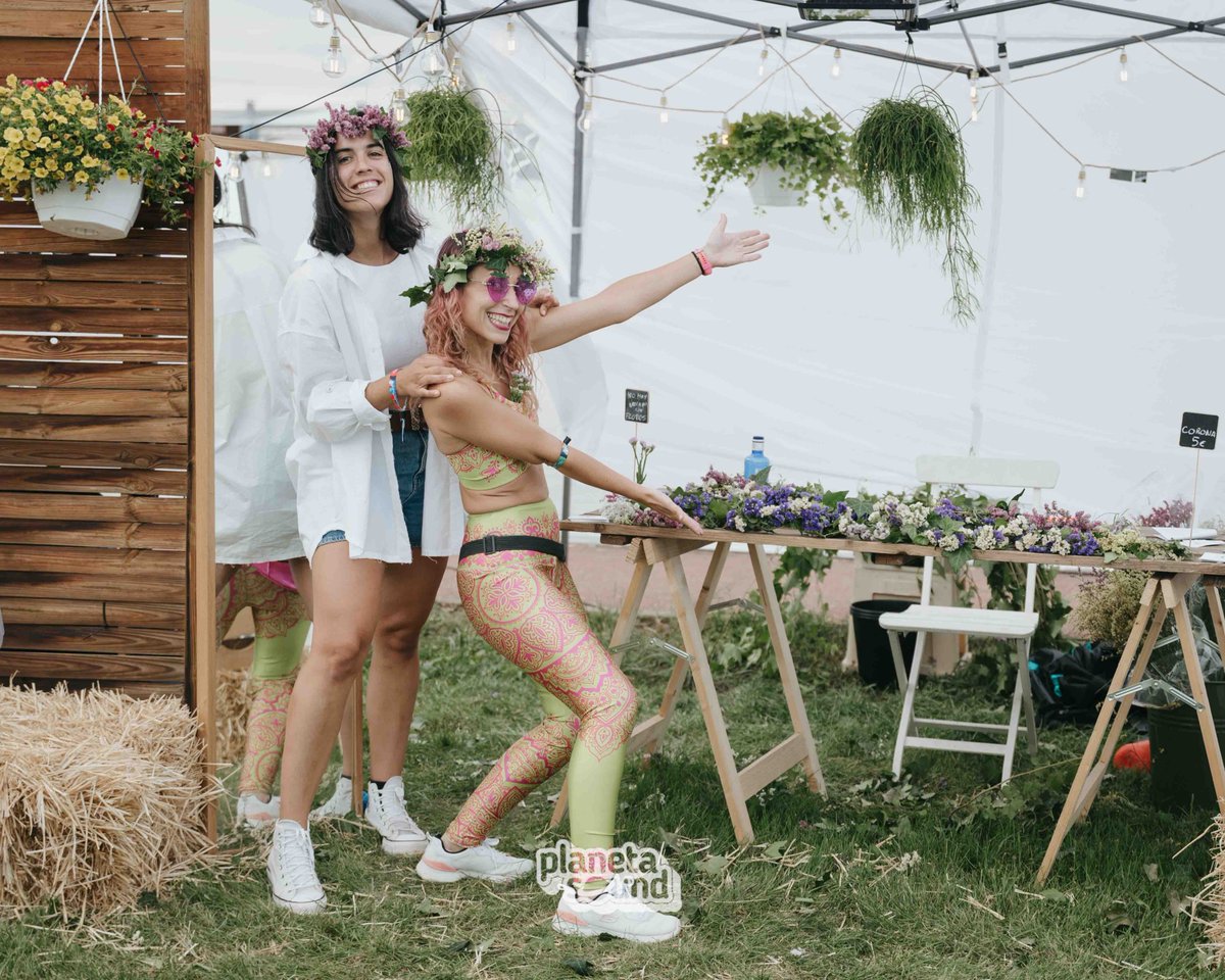 Un paseo, unos tatoos, unas flores.. en el market de Planeta Sound podrás encontrar un montón de opciones para vivir el festival de la mejor manera!