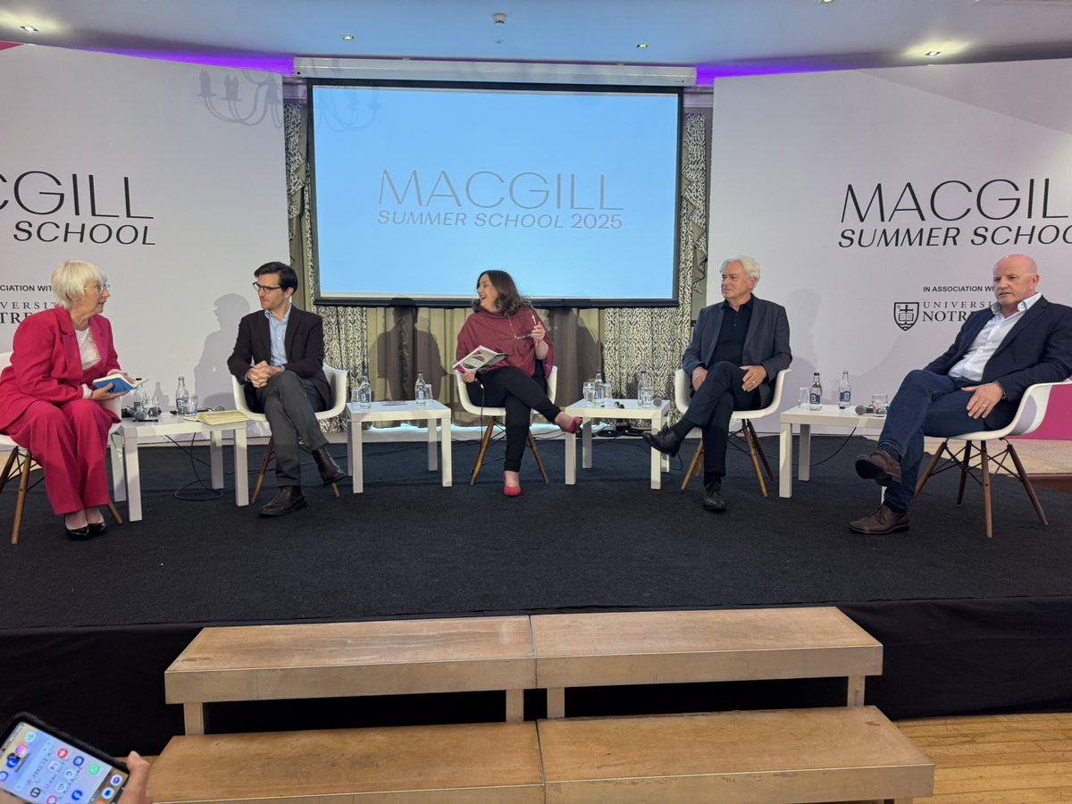 carthy_aubrey's tweet image. Last session of a fantastically organised @MacGillSchool "Let's talk about the Presidency" with @MaryHanafin1 , @seangallagher1 @DearbhailDibs !! Great to catch up with my #Donegal colleague @charleswardtd