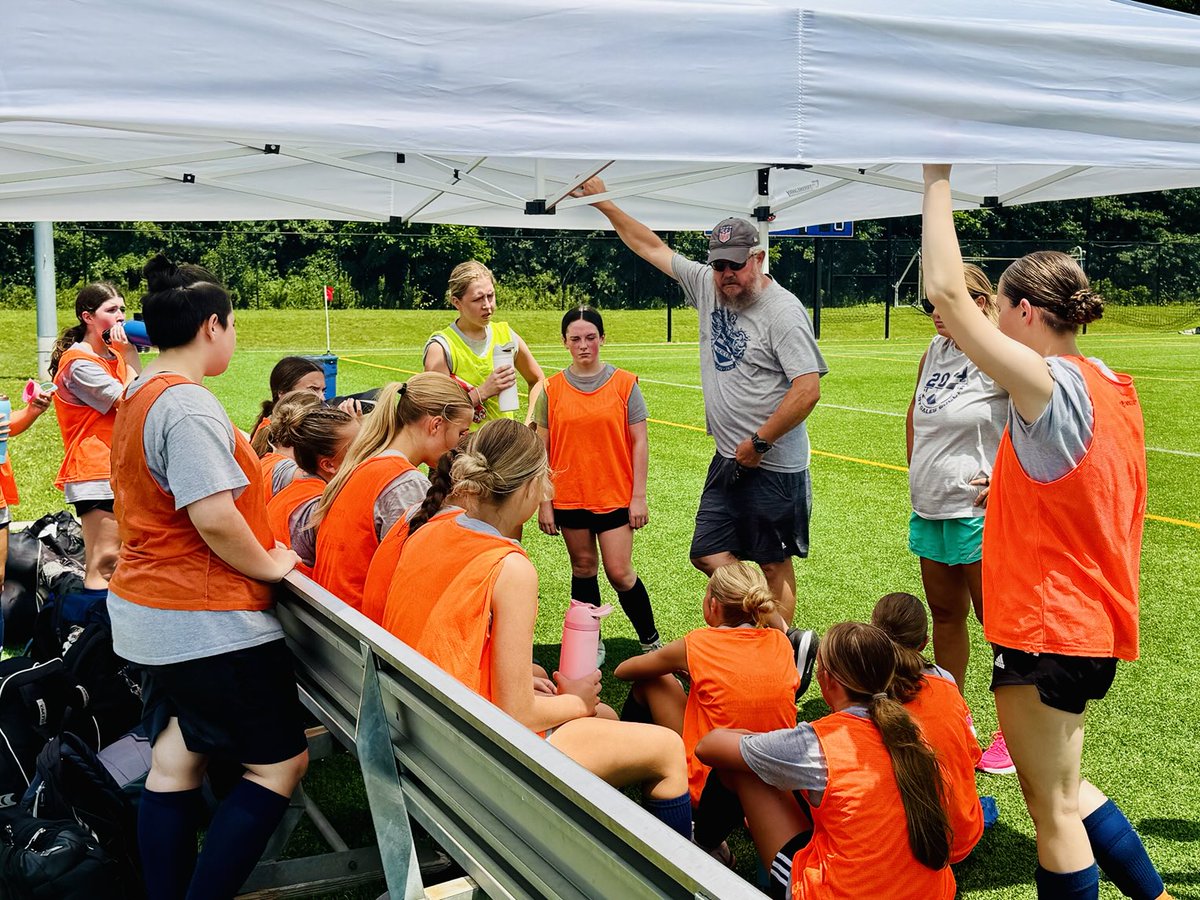 twil2323's tweet image. Enjoyed catching with the Lancaster girls soccer team competing in the Columbus Soccer Summer Showcase at Gahanna. @lancastergales